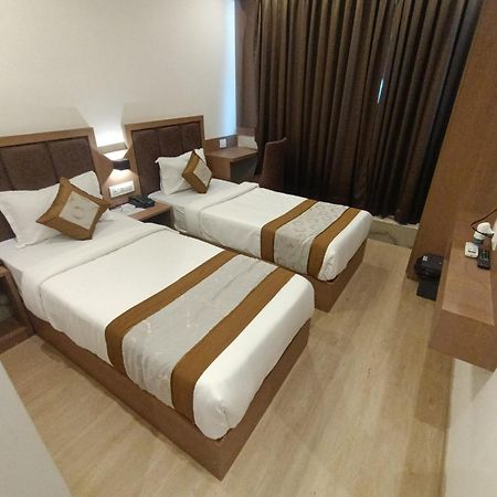 Hotel Beverly Palace Santacruz - Near Bkc - Mumbai Airport T1 Buitenkant foto