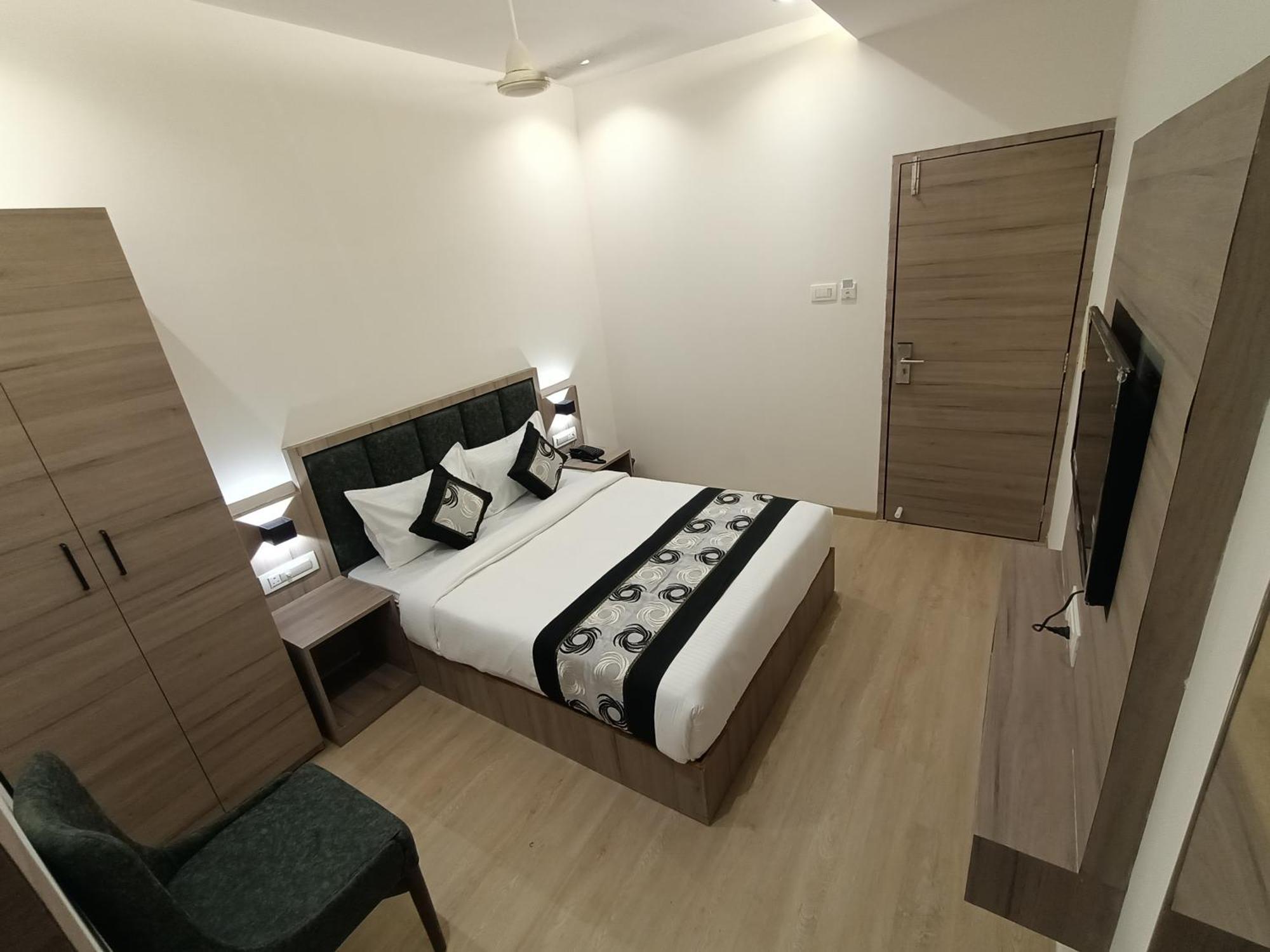 Hotel Beverly Palace Santacruz - Near Bkc - Mumbai Airport T1 Buitenkant foto