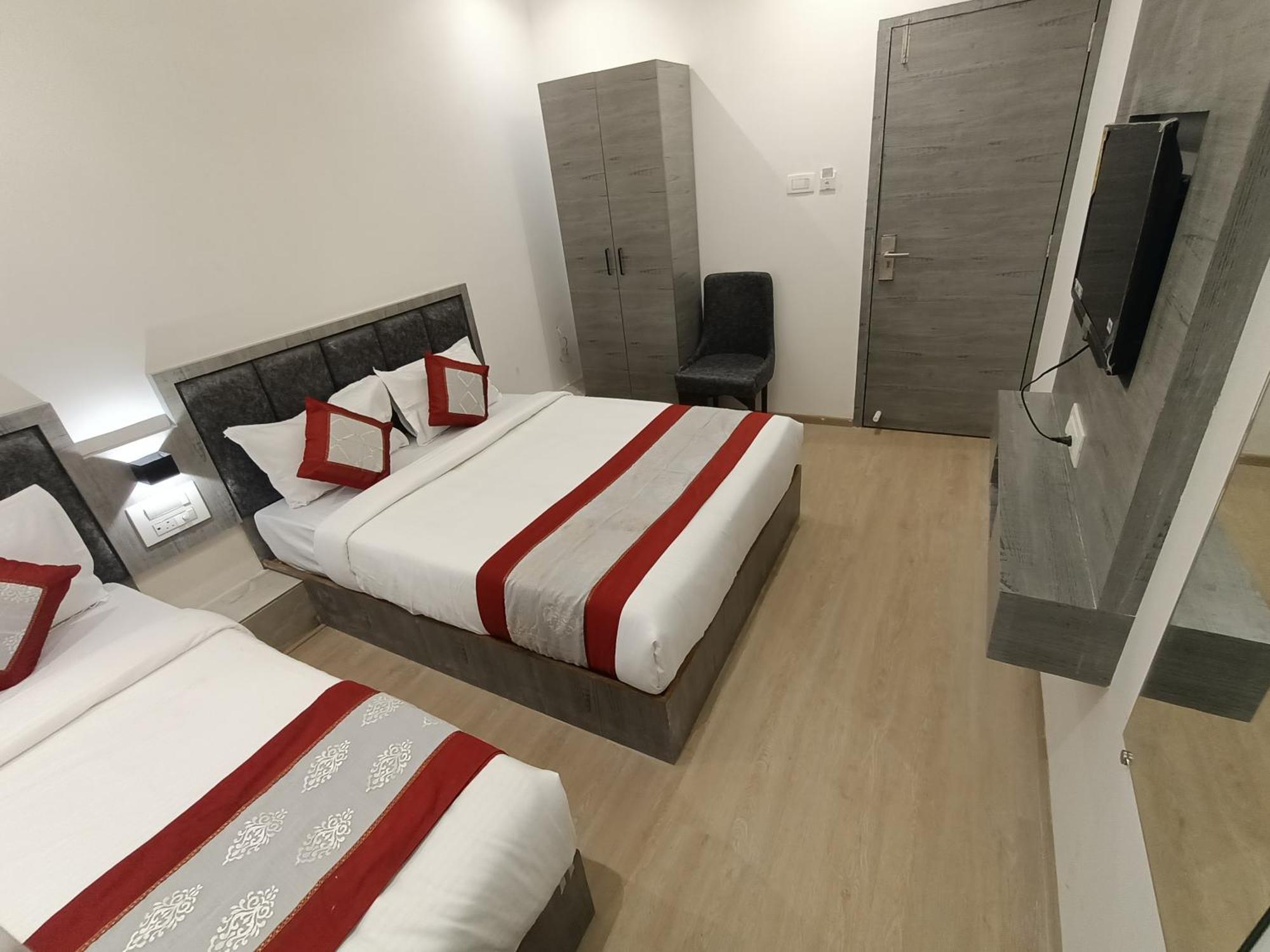 Hotel Beverly Palace Santacruz - Near Bkc - Mumbai Airport T1 Buitenkant foto