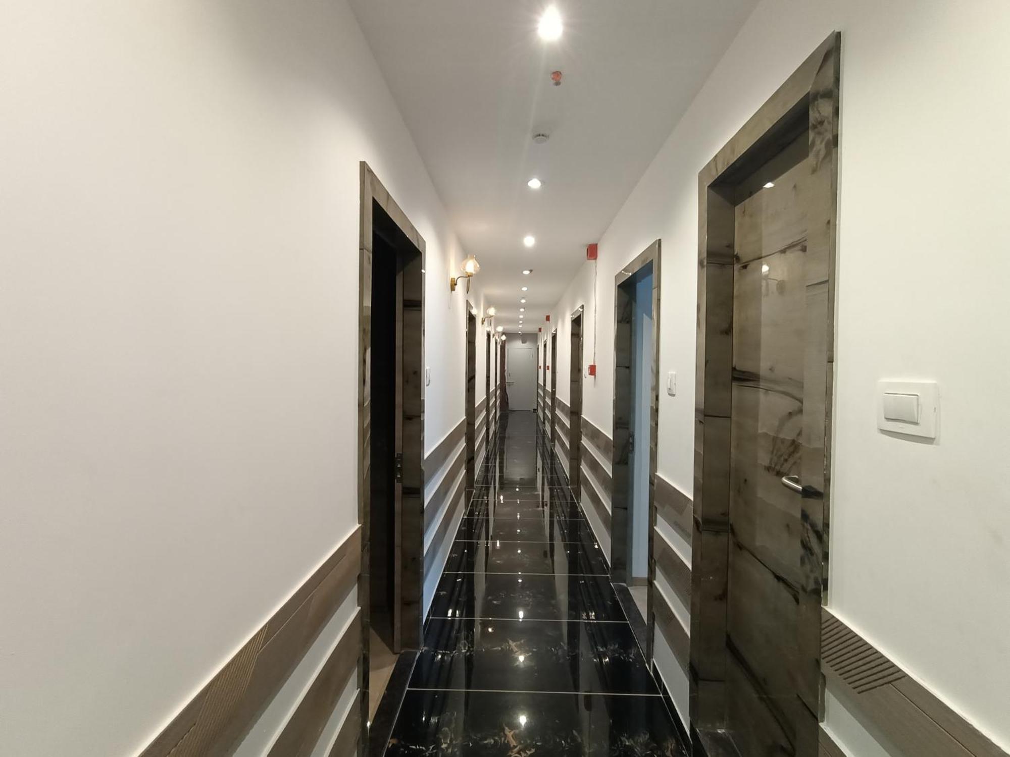Hotel Beverly Palace Santacruz - Near Bkc - Mumbai Airport T1 Buitenkant foto