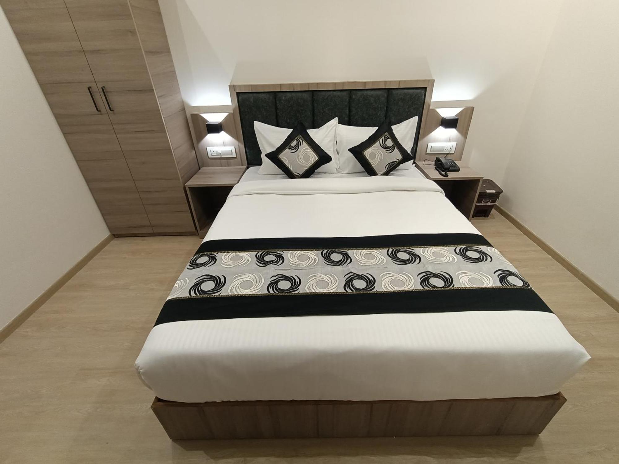 Hotel Beverly Palace Santacruz - Near Bkc - Mumbai Airport T1 Buitenkant foto