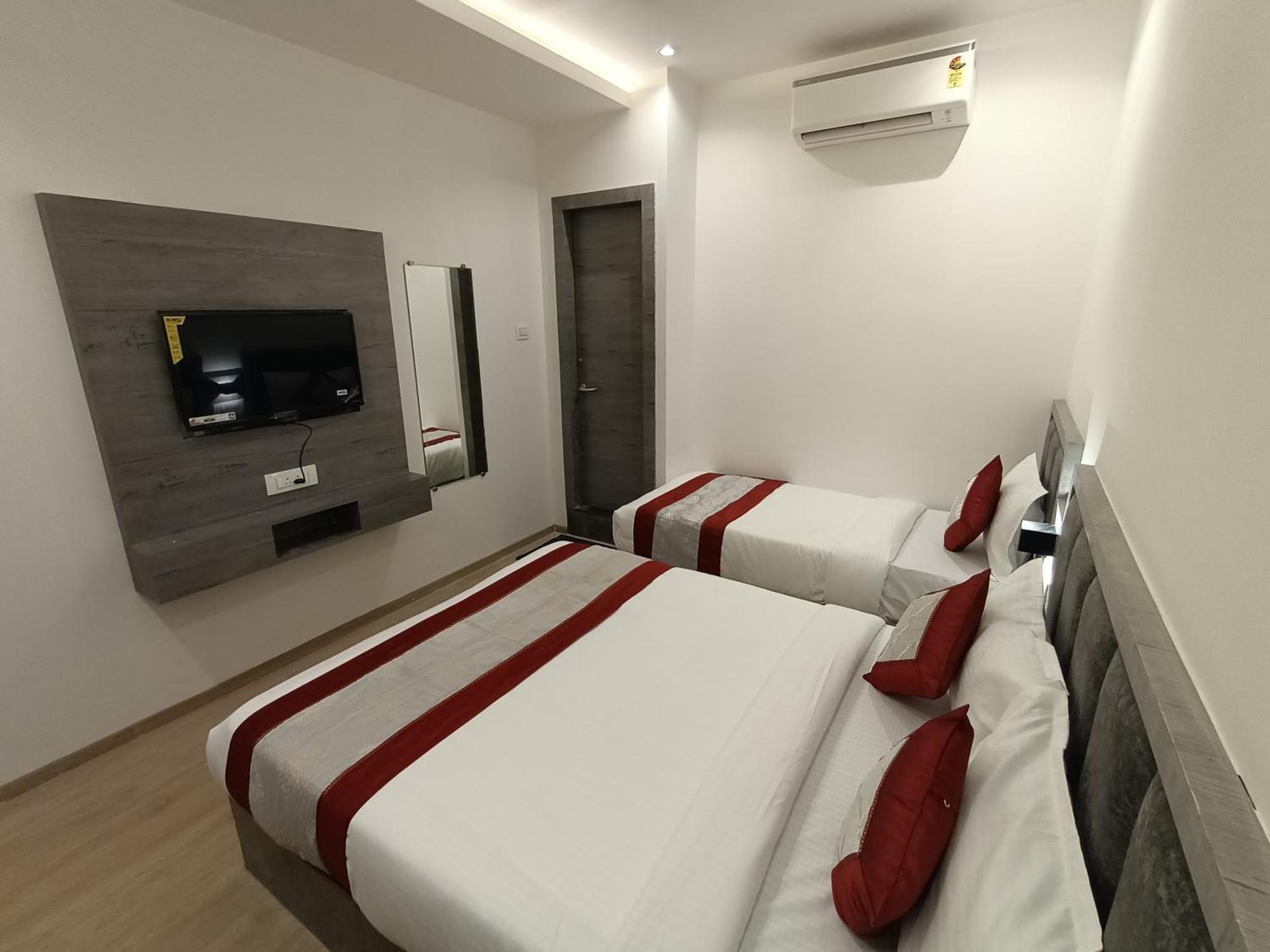 Hotel Beverly Palace Santacruz - Near Bkc - Mumbai Airport T1 Buitenkant foto