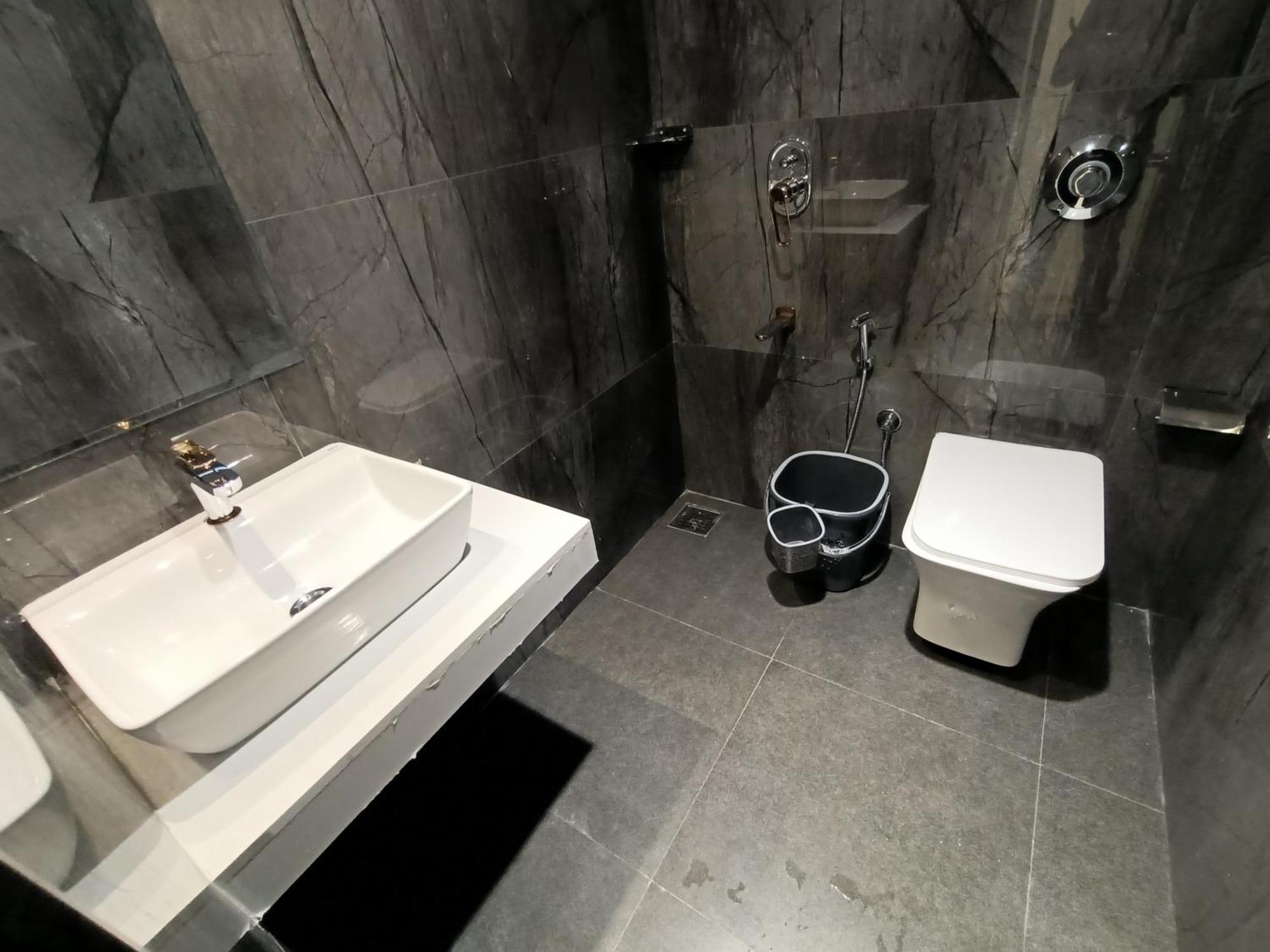 Hotel Beverly Palace Santacruz - Near Bkc - Mumbai Airport T1 Buitenkant foto