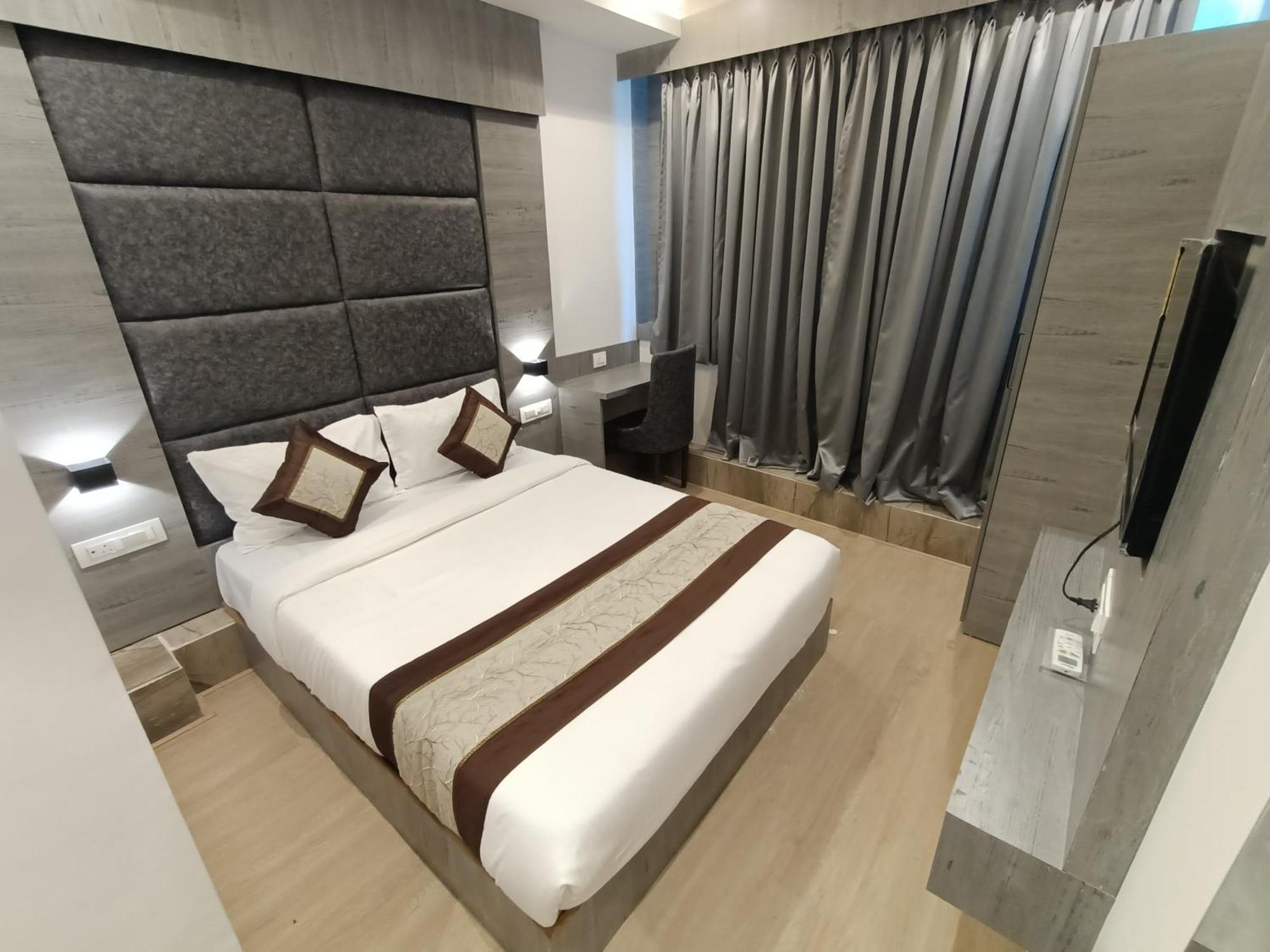 Hotel Beverly Palace Santacruz - Near Bkc - Mumbai Airport T1 Buitenkant foto