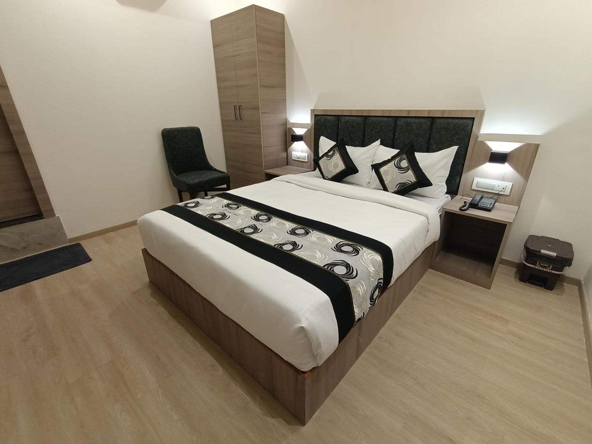 Hotel Beverly Palace Santacruz - Near Bkc - Mumbai Airport T1 Buitenkant foto