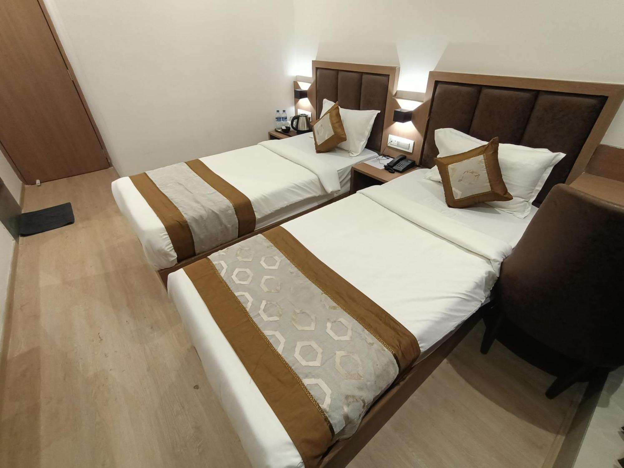 Hotel Beverly Palace Santacruz - Near Bkc - Mumbai Airport T1 Buitenkant foto