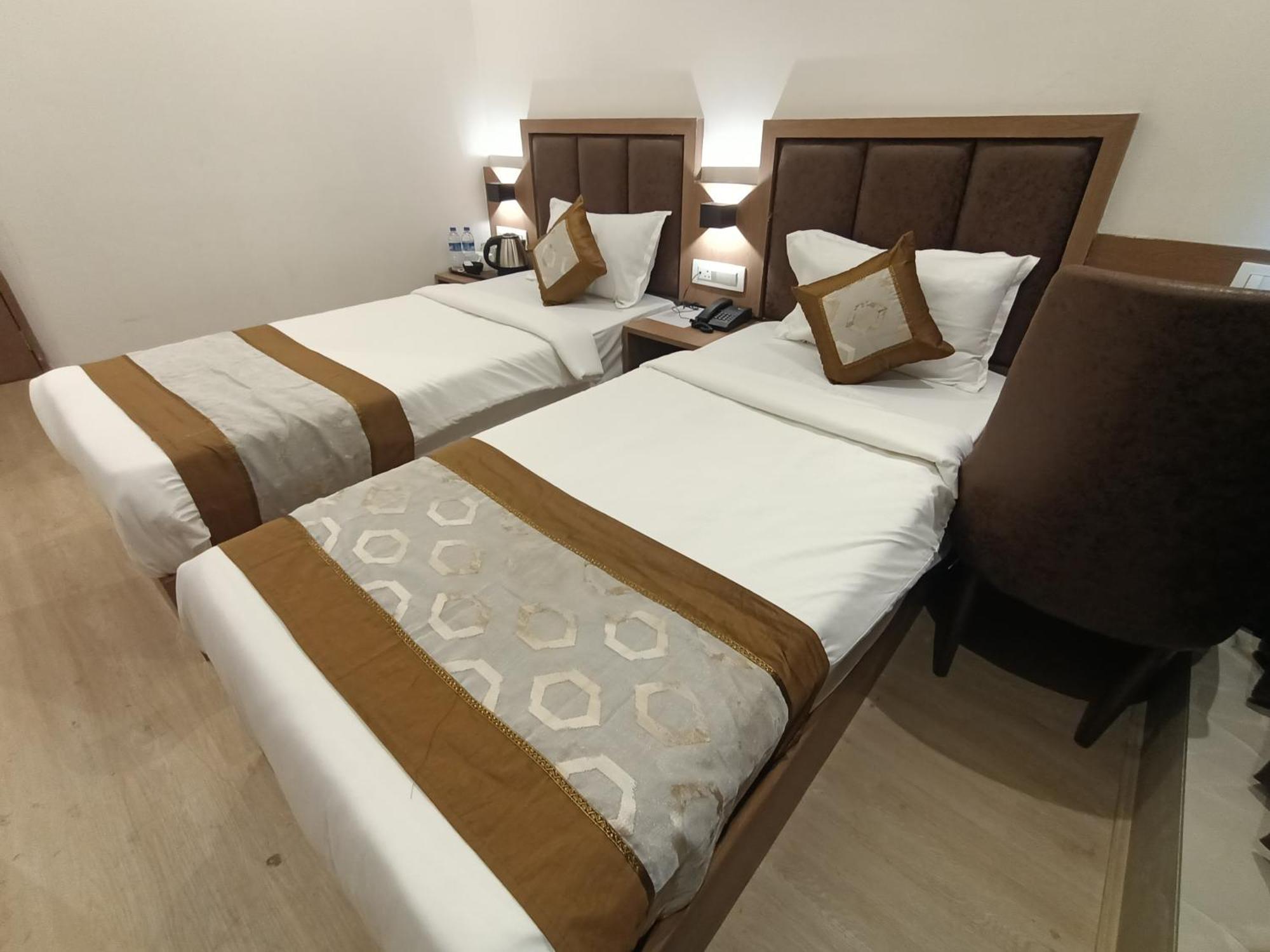 Hotel Beverly Palace Santacruz - Near Bkc - Mumbai Airport T1 Buitenkant foto