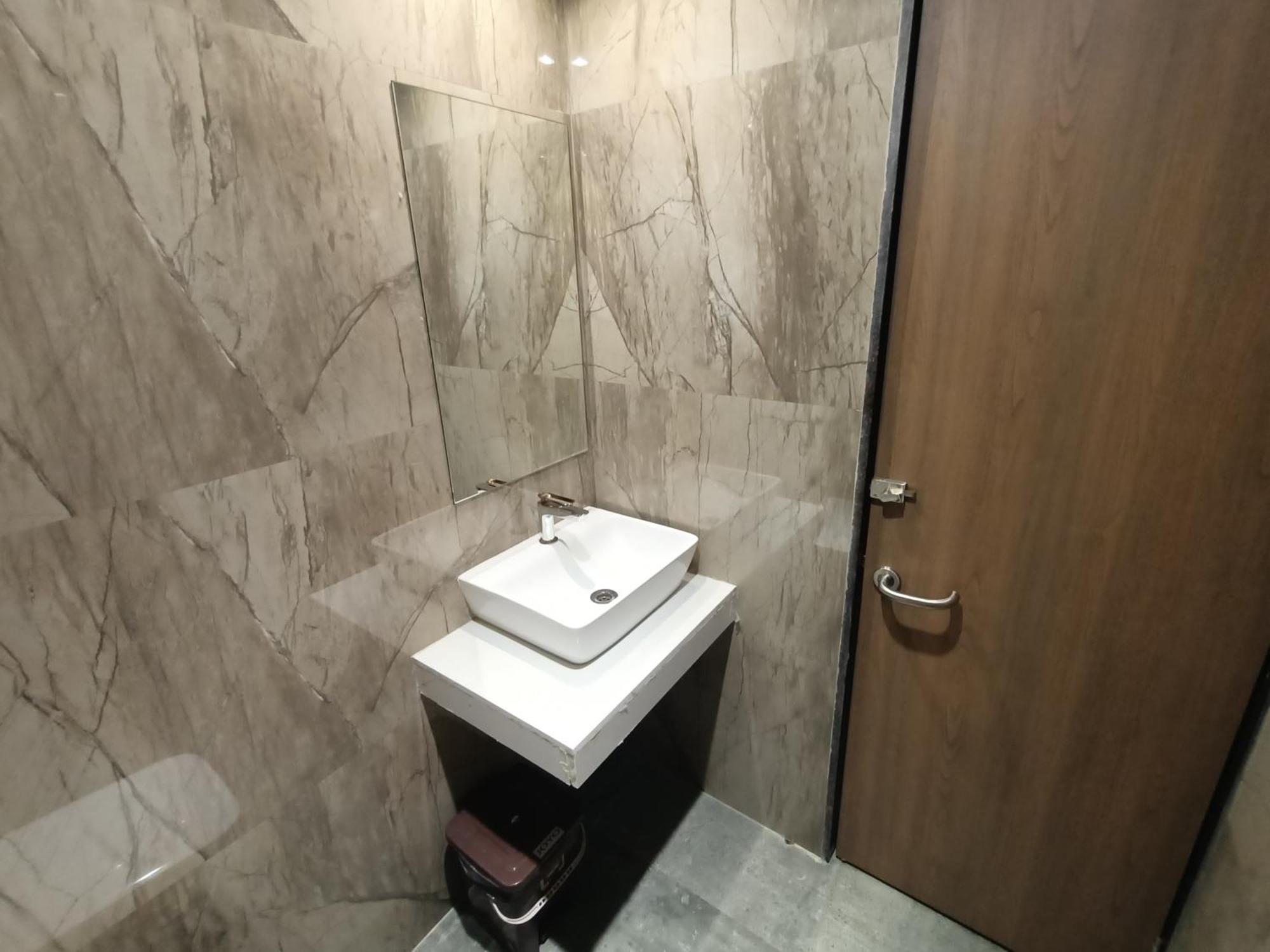 Hotel Beverly Palace Santacruz - Near Bkc - Mumbai Airport T1 Buitenkant foto