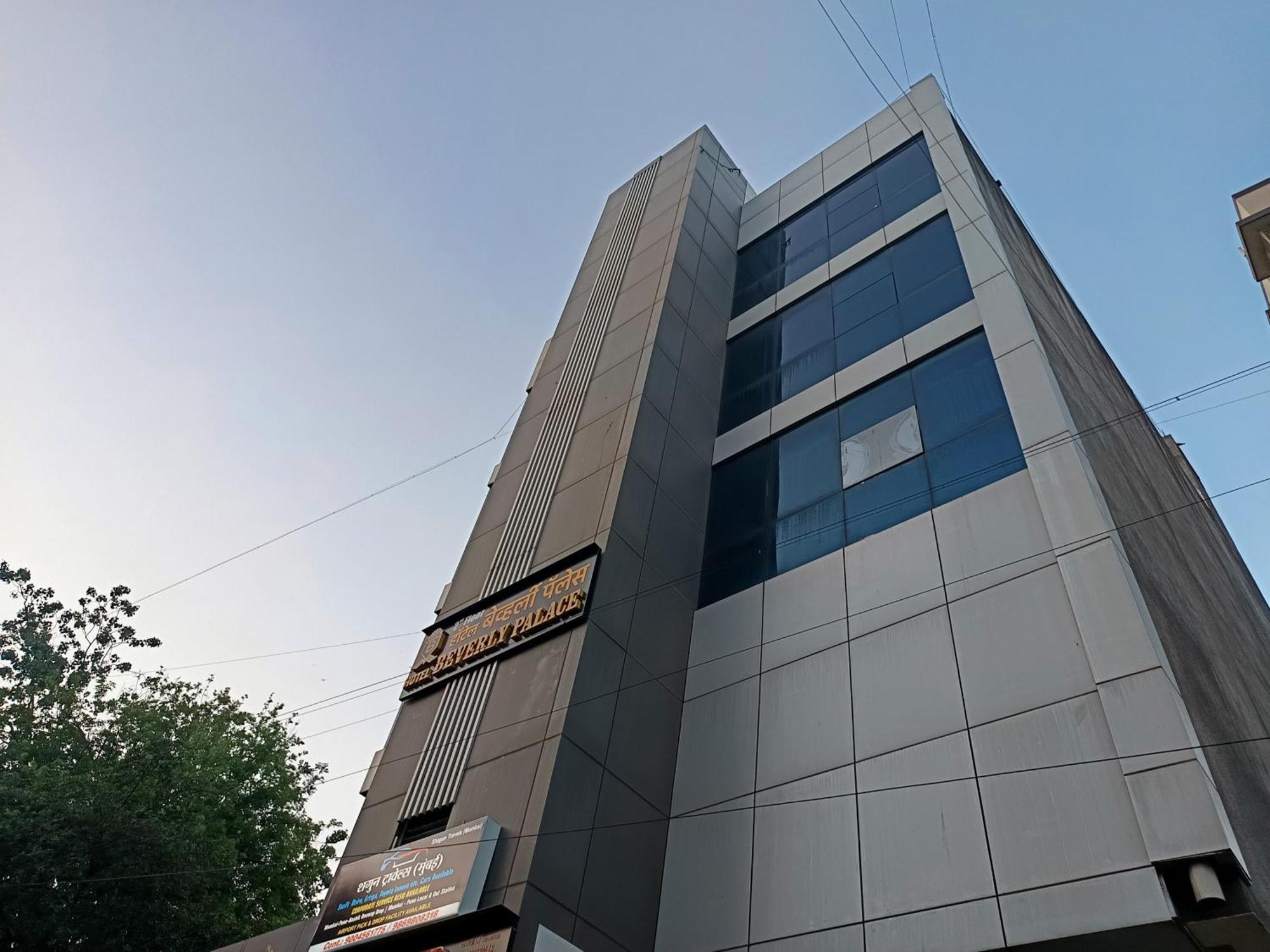 Hotel Beverly Palace Santacruz - Near Bkc - Mumbai Airport T1 Buitenkant foto